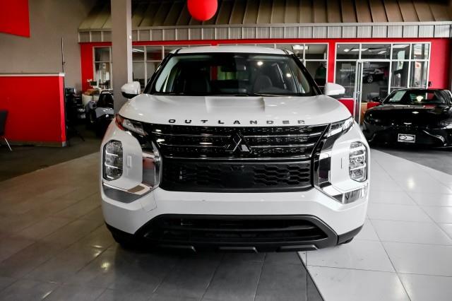 Mitsubishi Outlander  2024