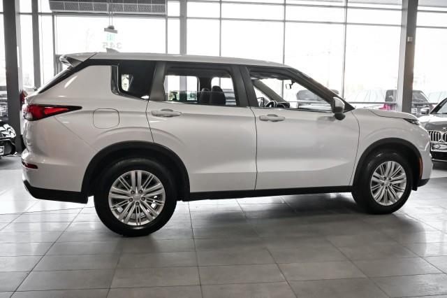 Mitsubishi Outlander  2024