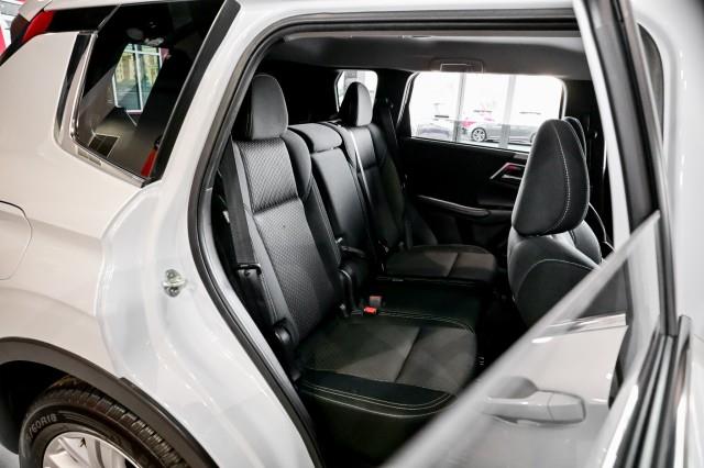 Mitsubishi Outlander  2024