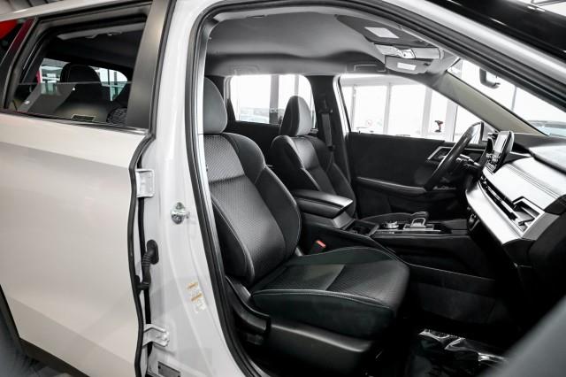 Mitsubishi Outlander  2024