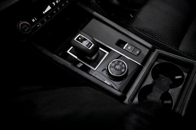 Mitsubishi Outlander  2024