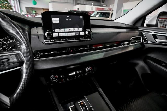 Mitsubishi Outlander  2024