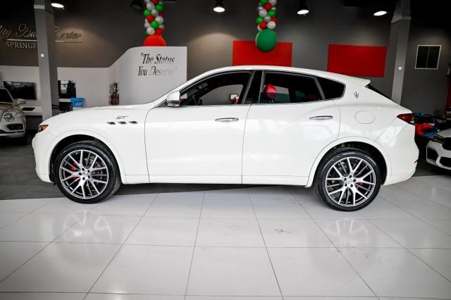 Maserati Levante  2022