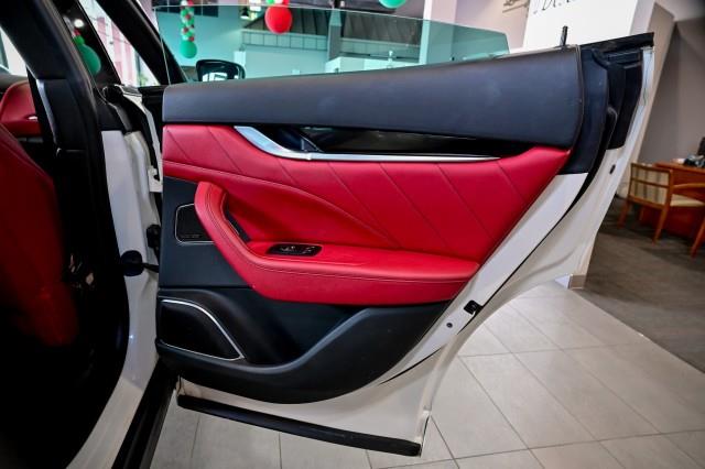 Maserati Levante  2022