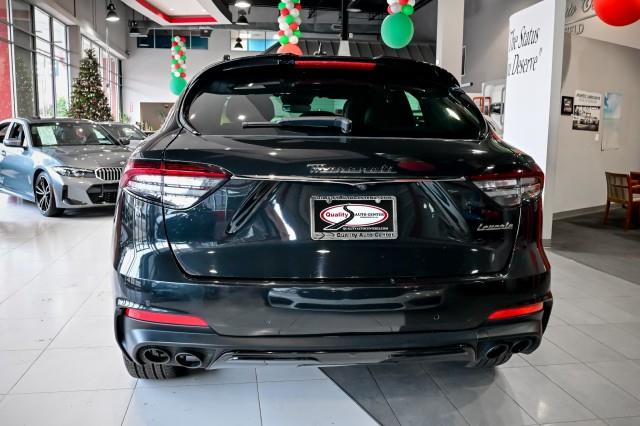 Maserati Levante  2022