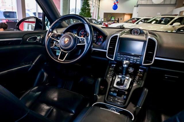 Porsche Cayenne  2016