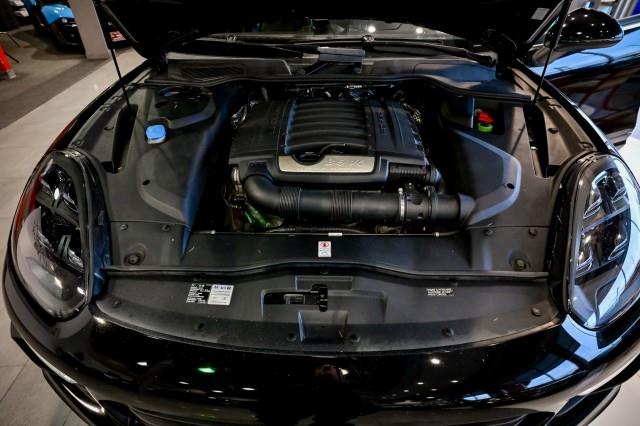 Porsche Cayenne  2016