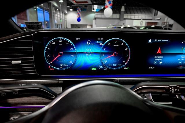 Mercedes-Benz GLS-Class  2023