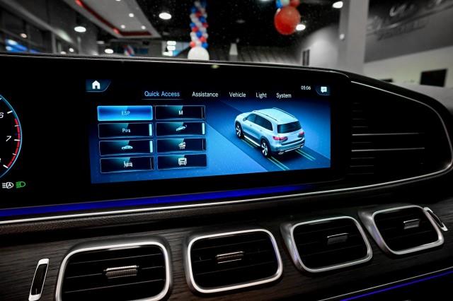 Mercedes-Benz GLS-Class  2023