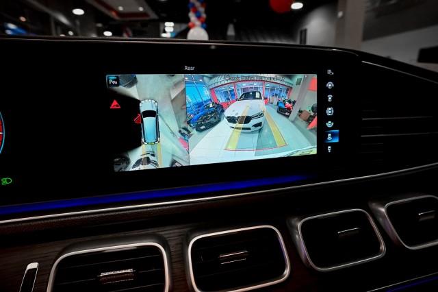 Mercedes-Benz GLS-Class  2023