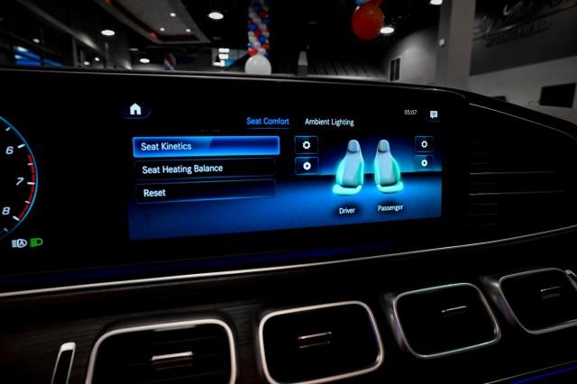 Mercedes-Benz GLS-Class  2023