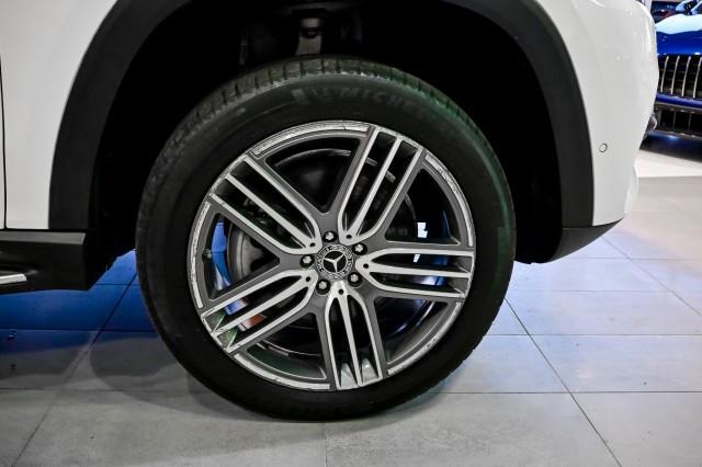 Mercedes-Benz GLS-Class  2023