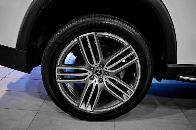 Mercedes-Benz GLS-Class  2023