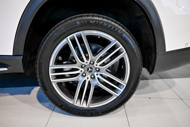 Mercedes-Benz GLS-Class  2023