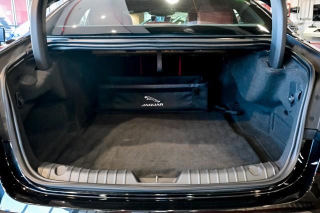 Jaguar XF-Series  2024