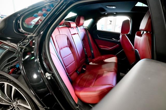 Jaguar XF-Series  2024