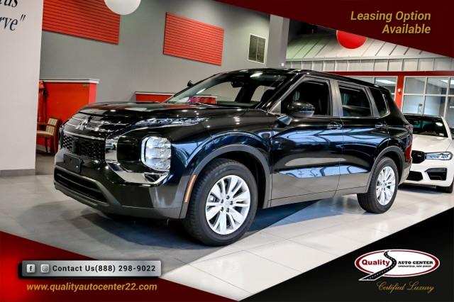 2025 Mitsubishi Outlander ES