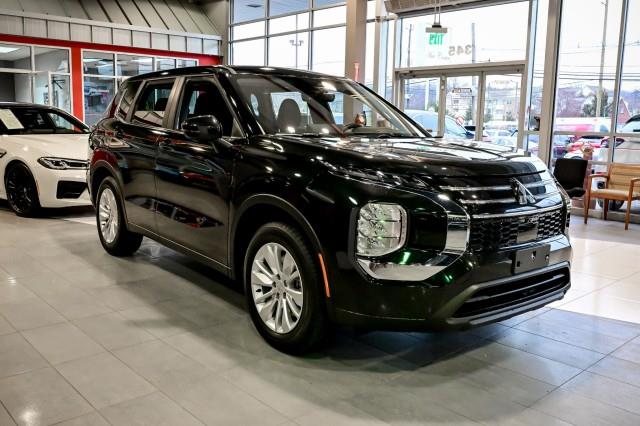 Mitsubishi Outlander  2025