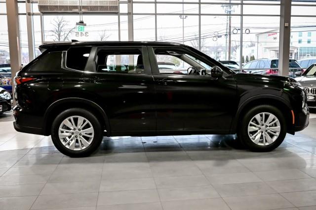 Mitsubishi Outlander  2025