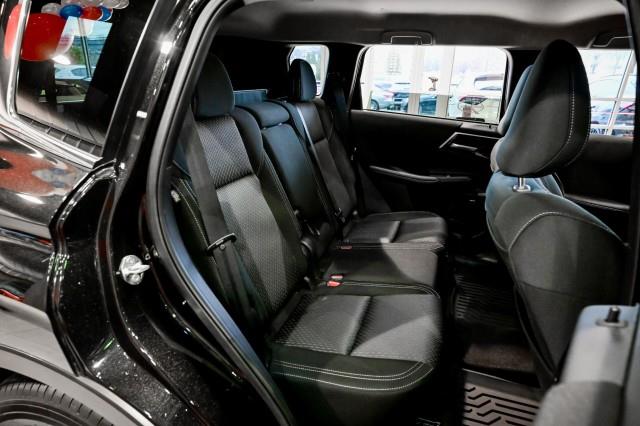 Mitsubishi Outlander  2025