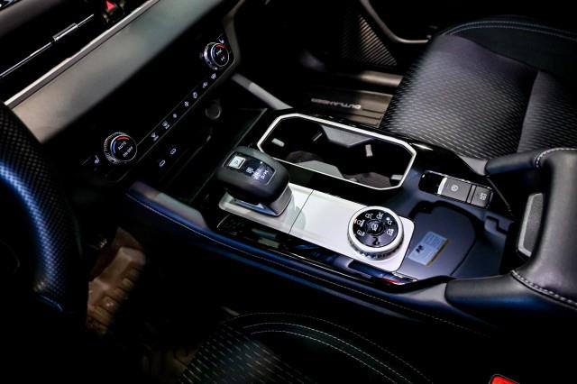 Mitsubishi Outlander  2025