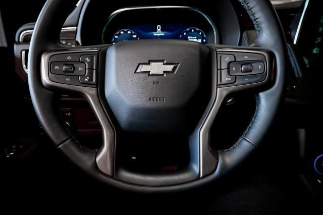 Chevrolet Suburban  2024