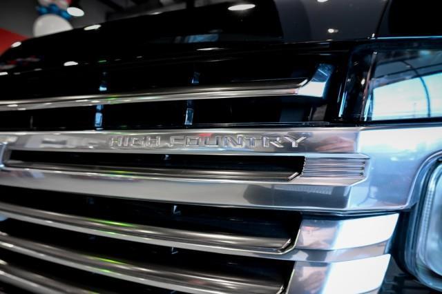 Chevrolet Suburban  2024