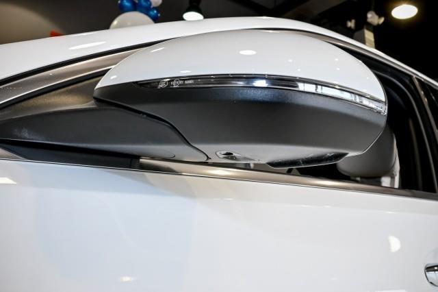 Mercedes-Benz C-Class  2023