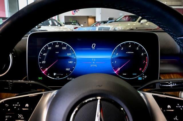 Mercedes-Benz C-Class  2023