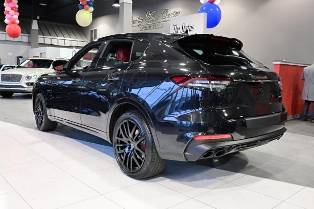Maserati Levante  2022