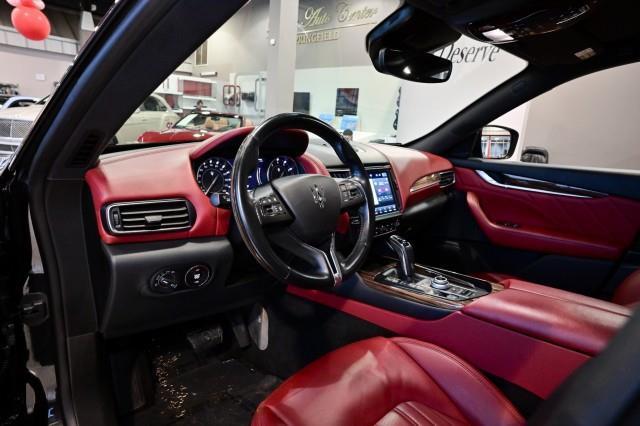 Maserati Levante  2022