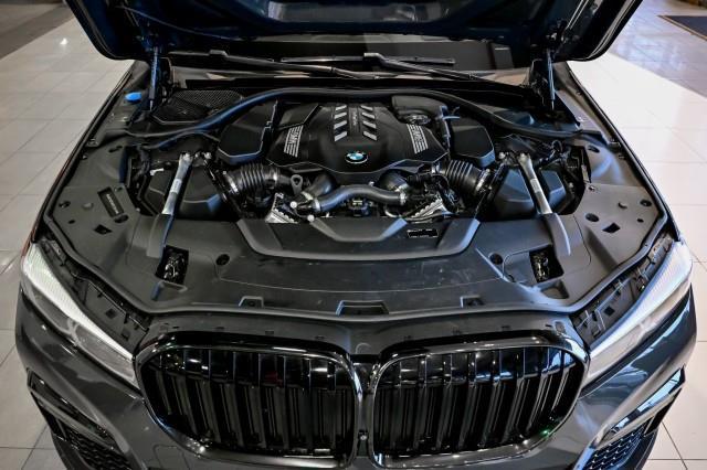 BMW 7-Series  2022