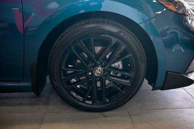 Toyota Camry Hybrid  2025