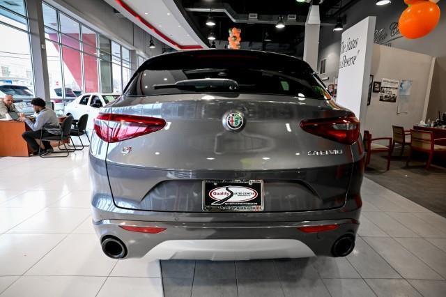 Alfa Romeo Stelvio  2022