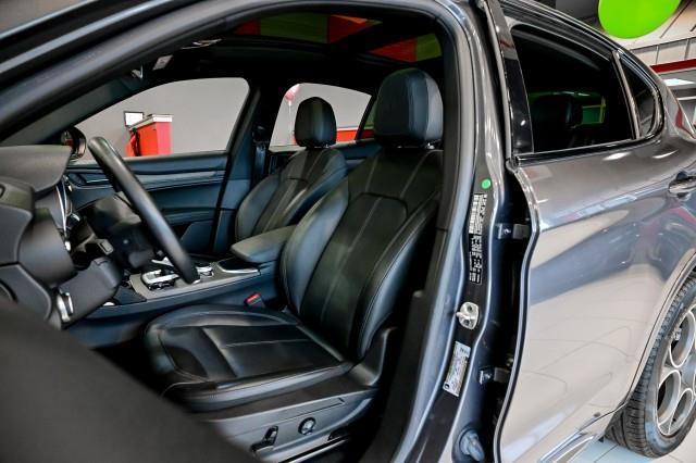 Alfa Romeo Stelvio  2022