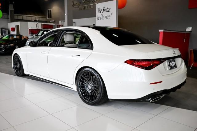 Mercedes-Benz S-Class  2022