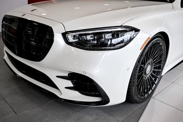 Mercedes-Benz S-Class  2022