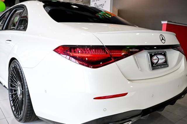 Mercedes-Benz S-Class  2022