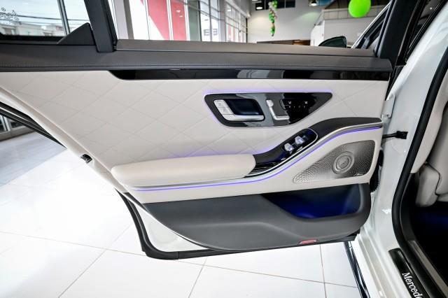 Mercedes-Benz S-Class  2022