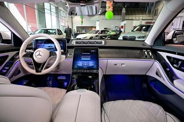 Mercedes-Benz S-Class  2022