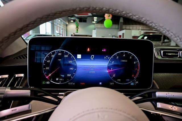 Mercedes-Benz S-Class  2022