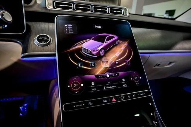 Mercedes-Benz S-Class  2022