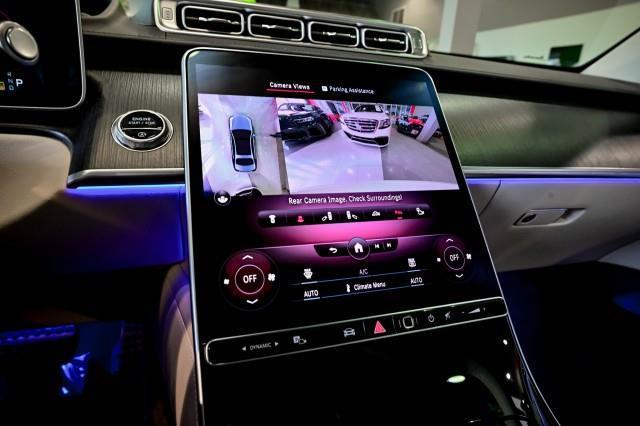 Mercedes-Benz S-Class  2022