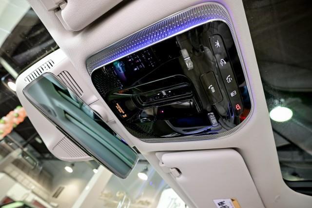 Mercedes-Benz S-Class  2022