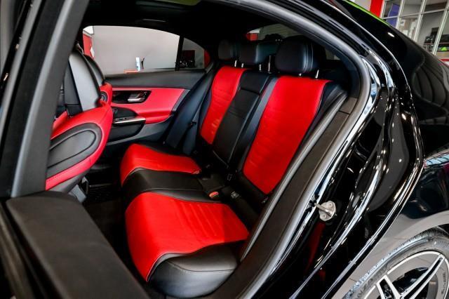 Mercedes-Benz C-Class  2022