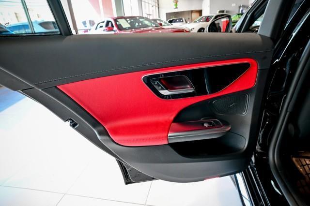 Mercedes-Benz C-Class  2022