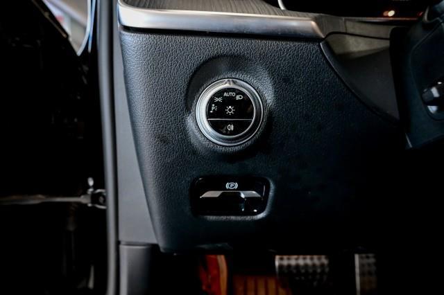 Mercedes-Benz C-Class  2022