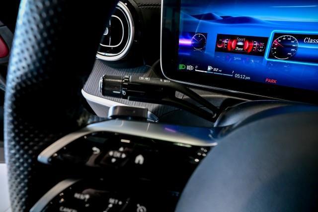 Mercedes-Benz C-Class  2022