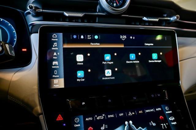 Maserati Grecale  2023