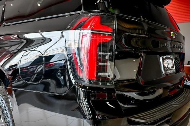 Chevrolet Suburban  2025